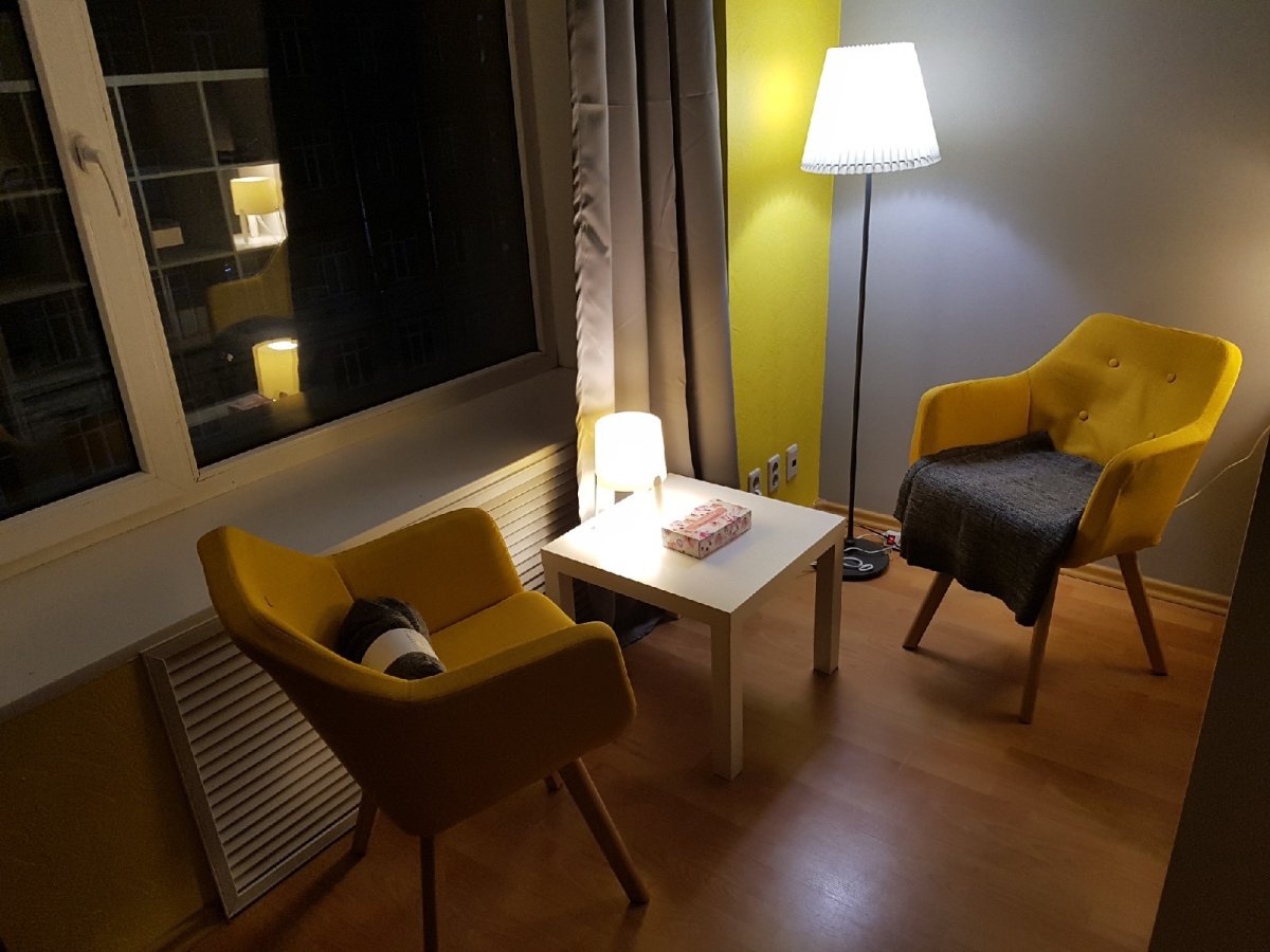 Кабинет в доме в современном стиле