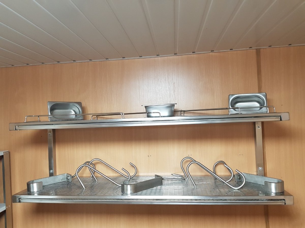 Трехуровневая подвесная полка на холодильник