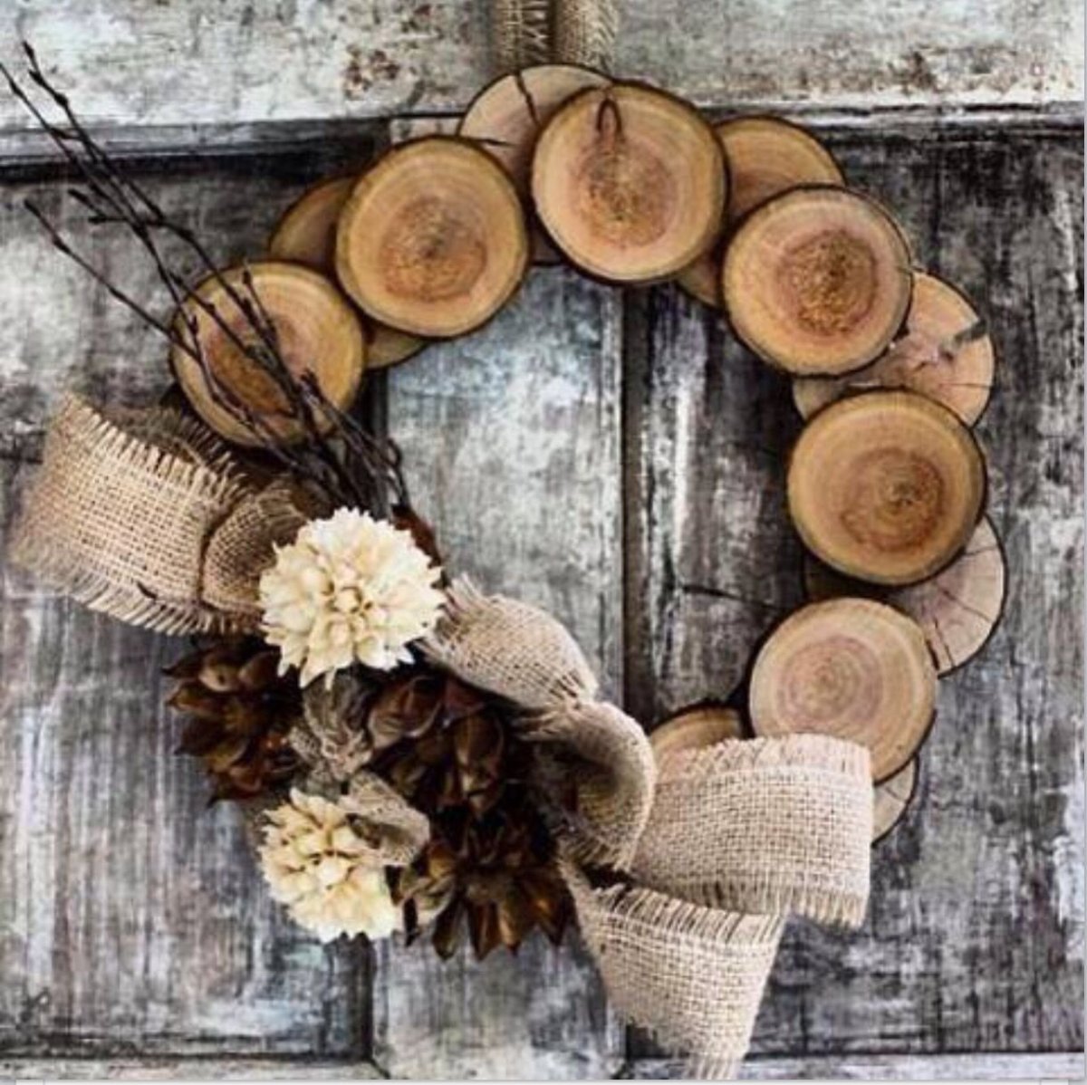 Украшения из деревянных спилов