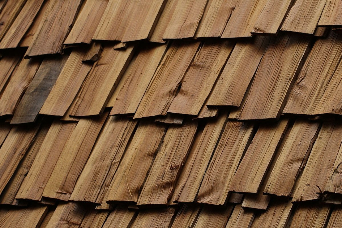 Кровля из кедровой дранки