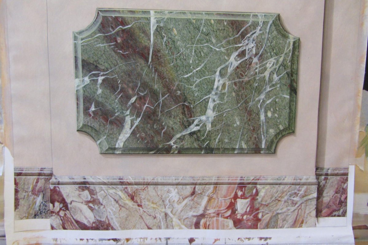 Мраморный барельеф