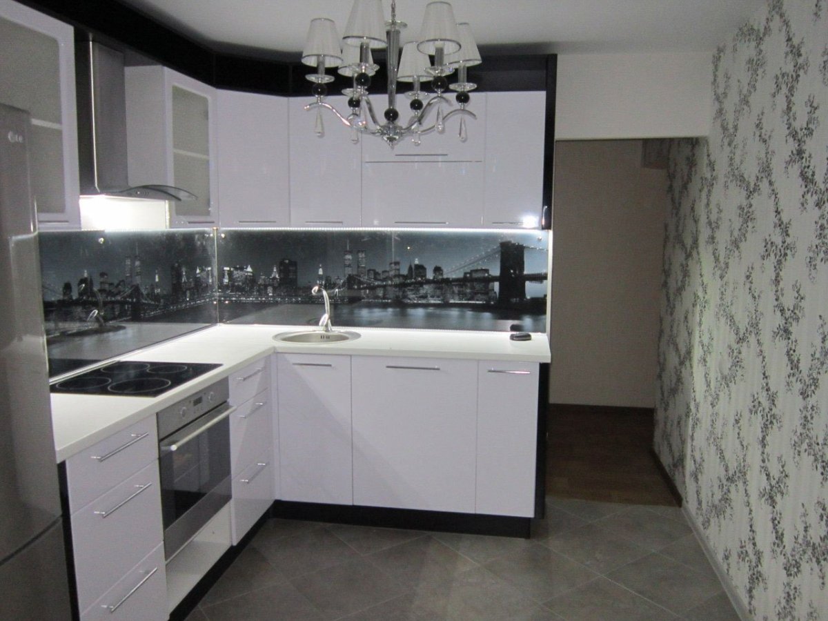 Обои для красной кухни в интерьере