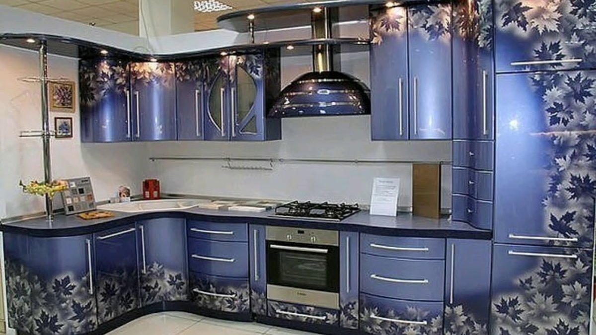 Красивый кухонный гарнитур