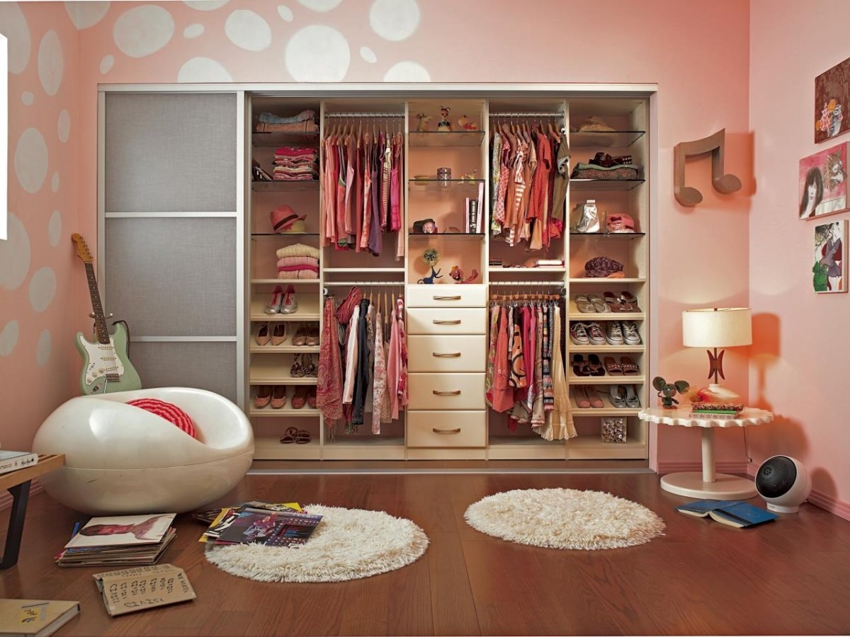 Шкаф в комнату подростка