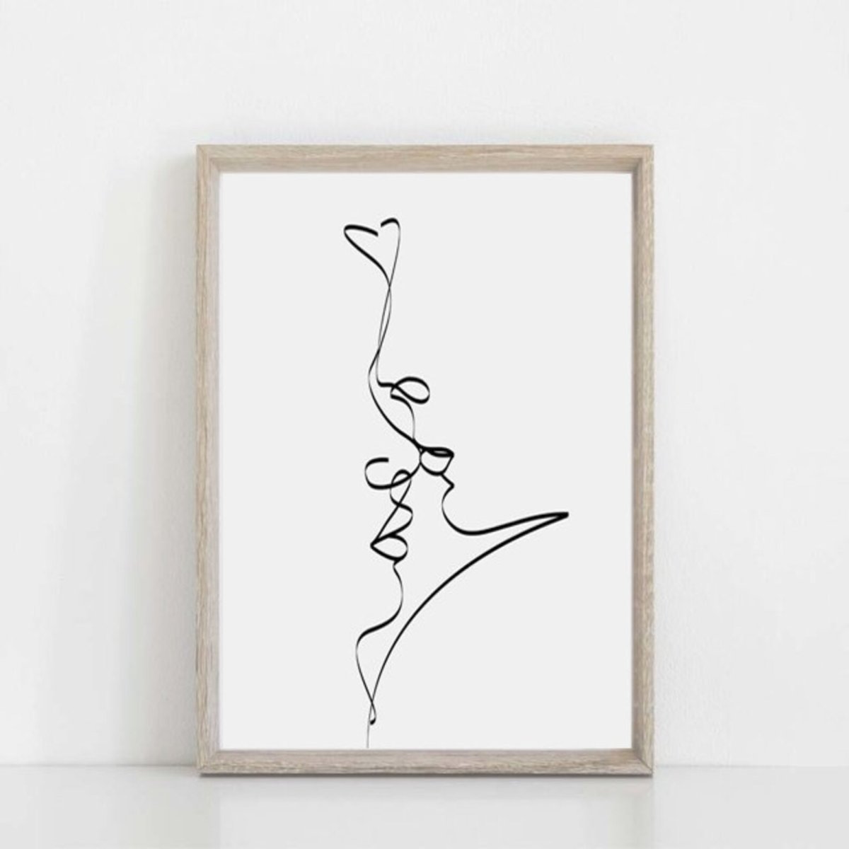 Рисование цветов на стене