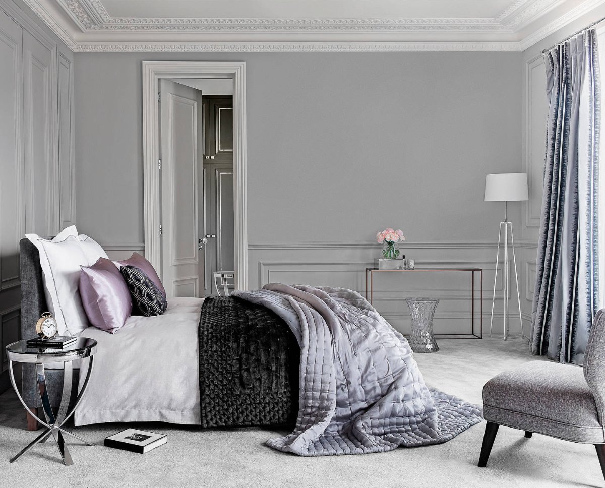 Темно серые стены в спальне