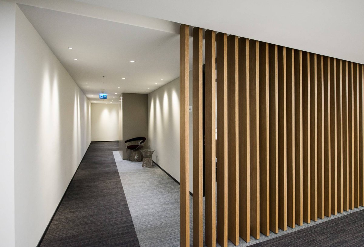 Декор из реек на стену