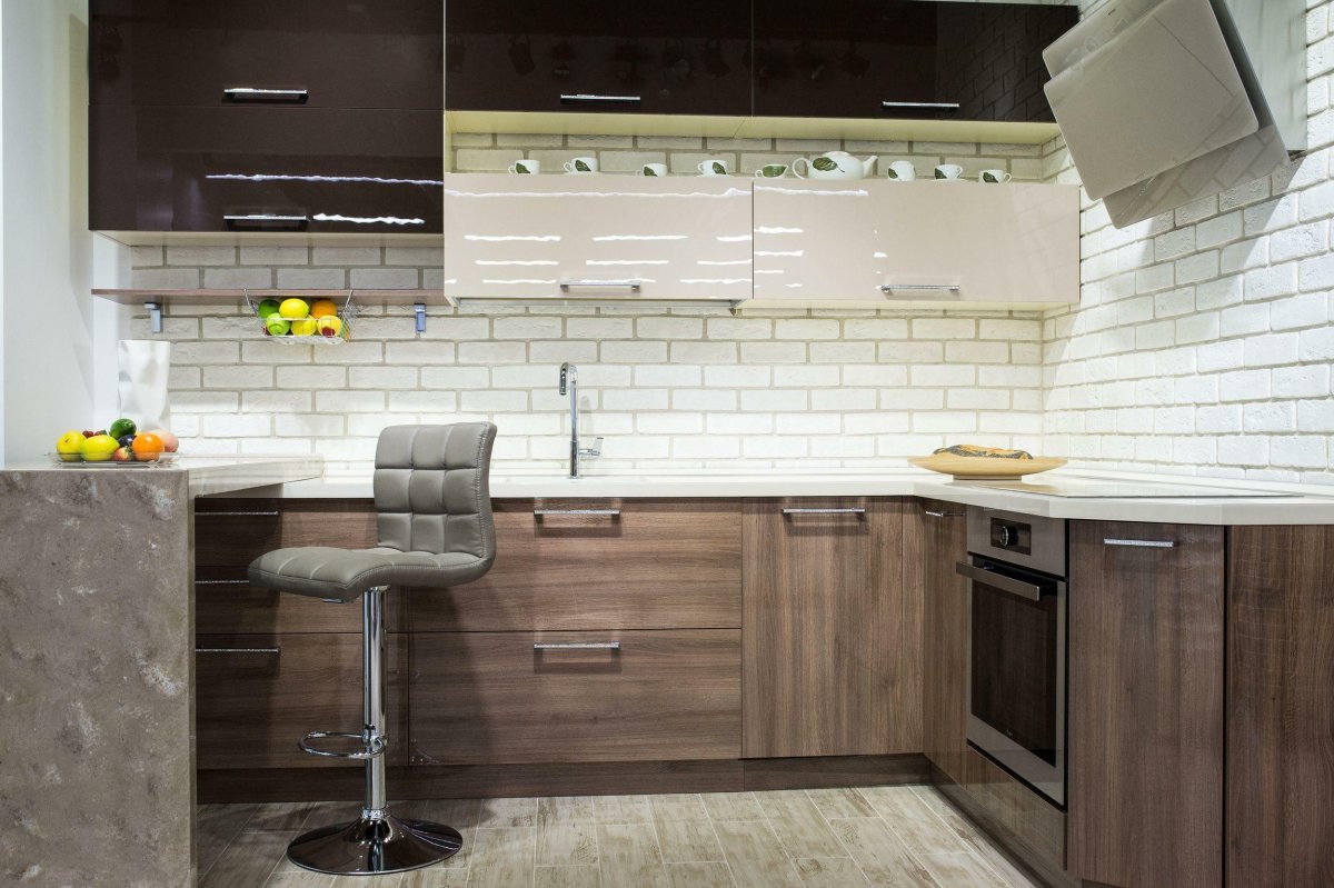 Фотообои лофт в интерьере кухни