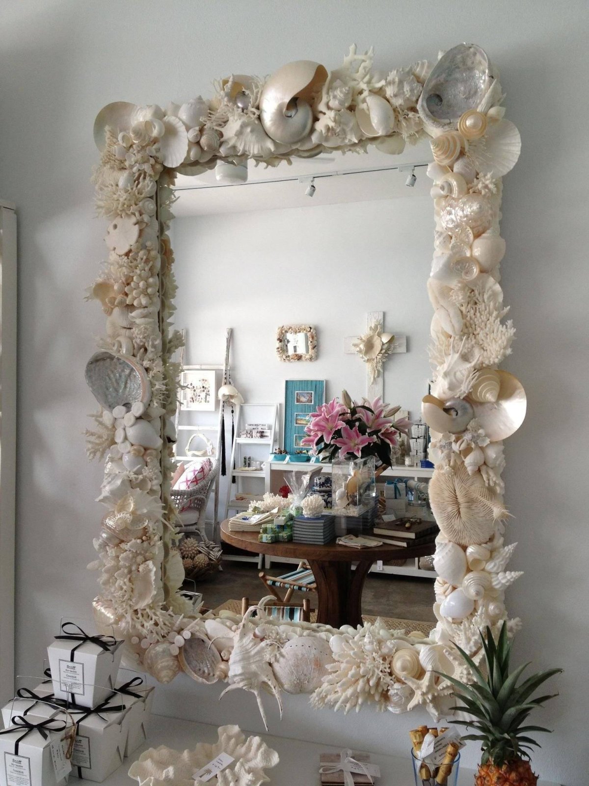 Панно из ракушек