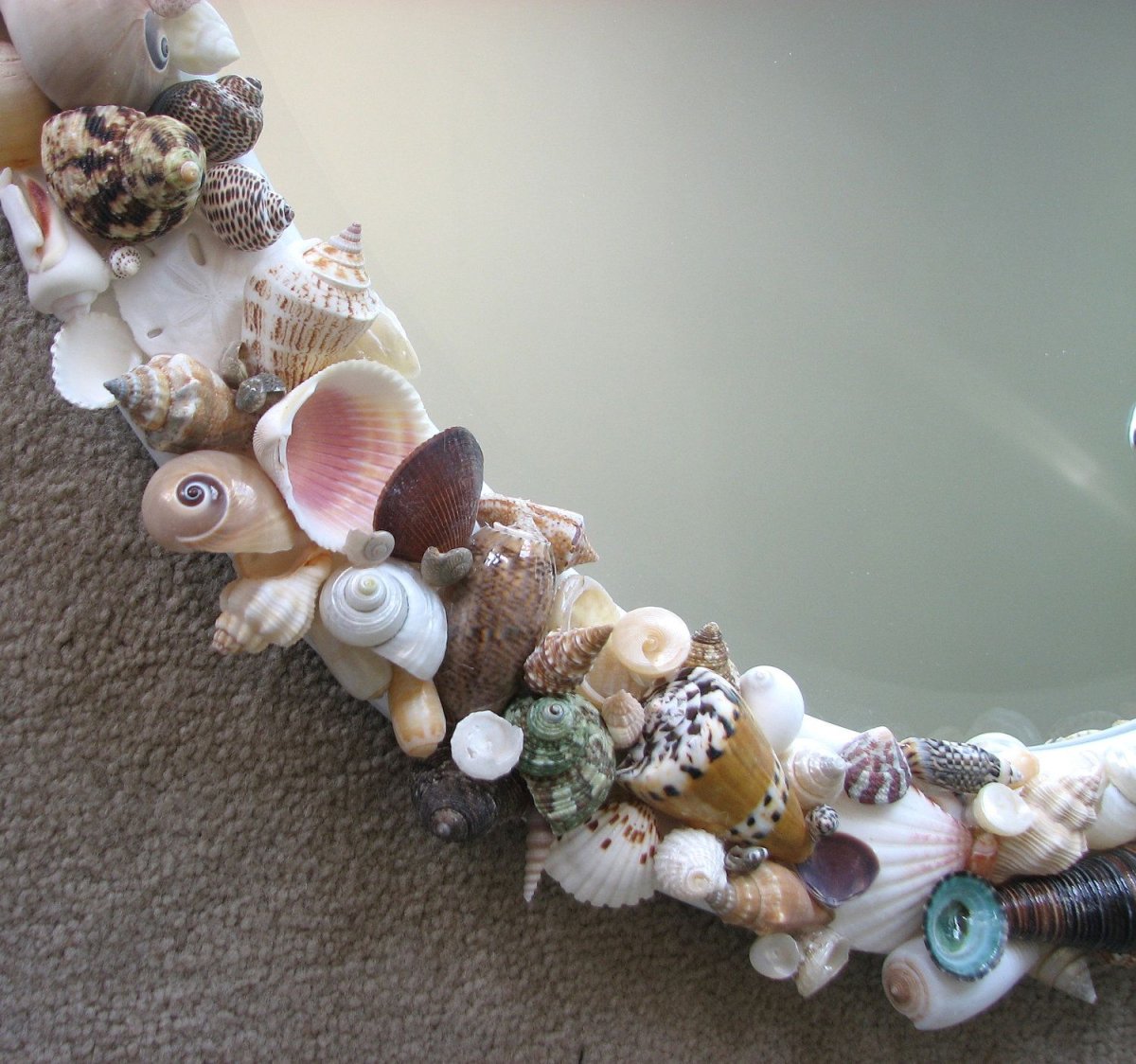 Декор из ракушек
