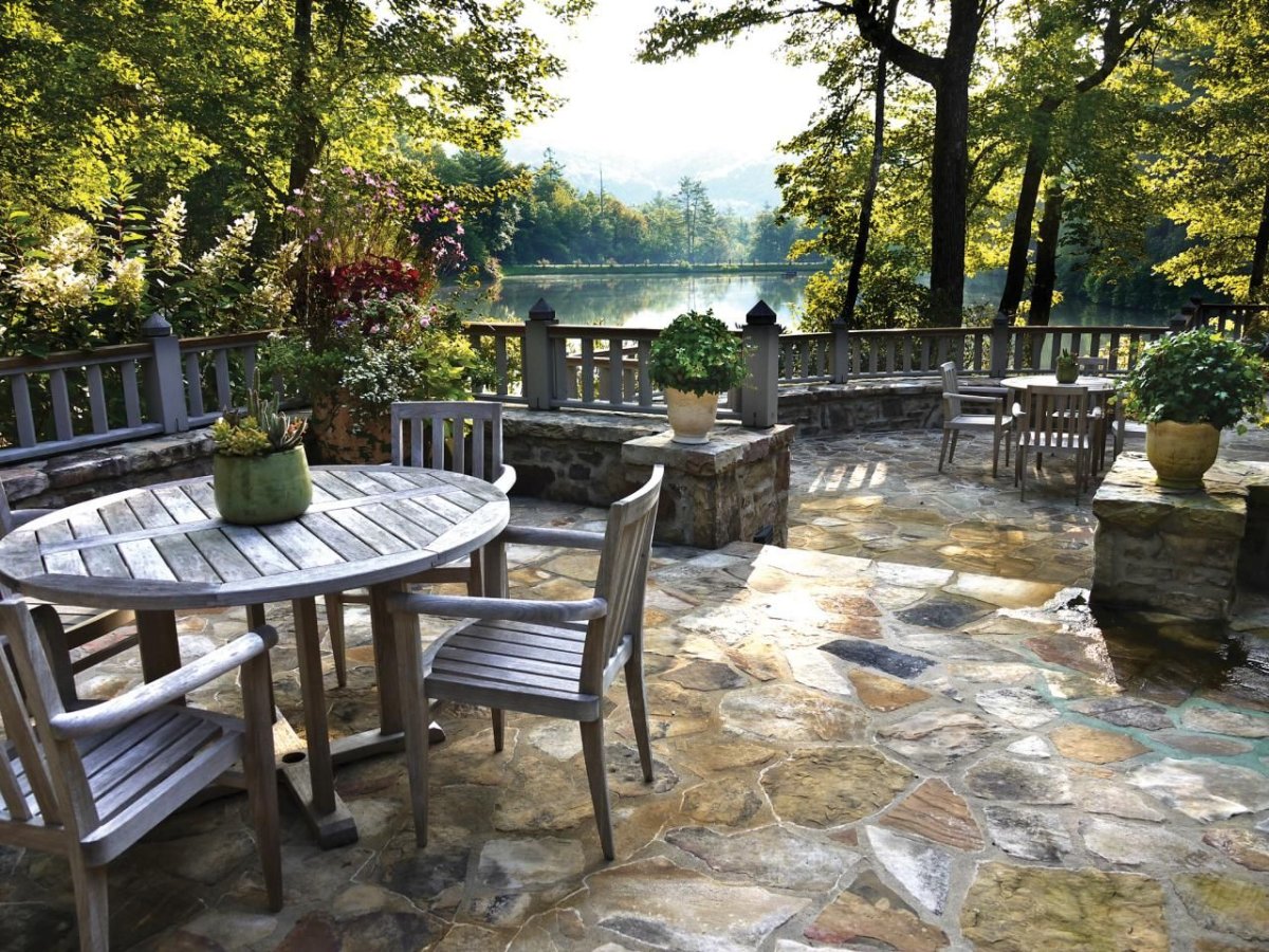 Терраса из природного камня