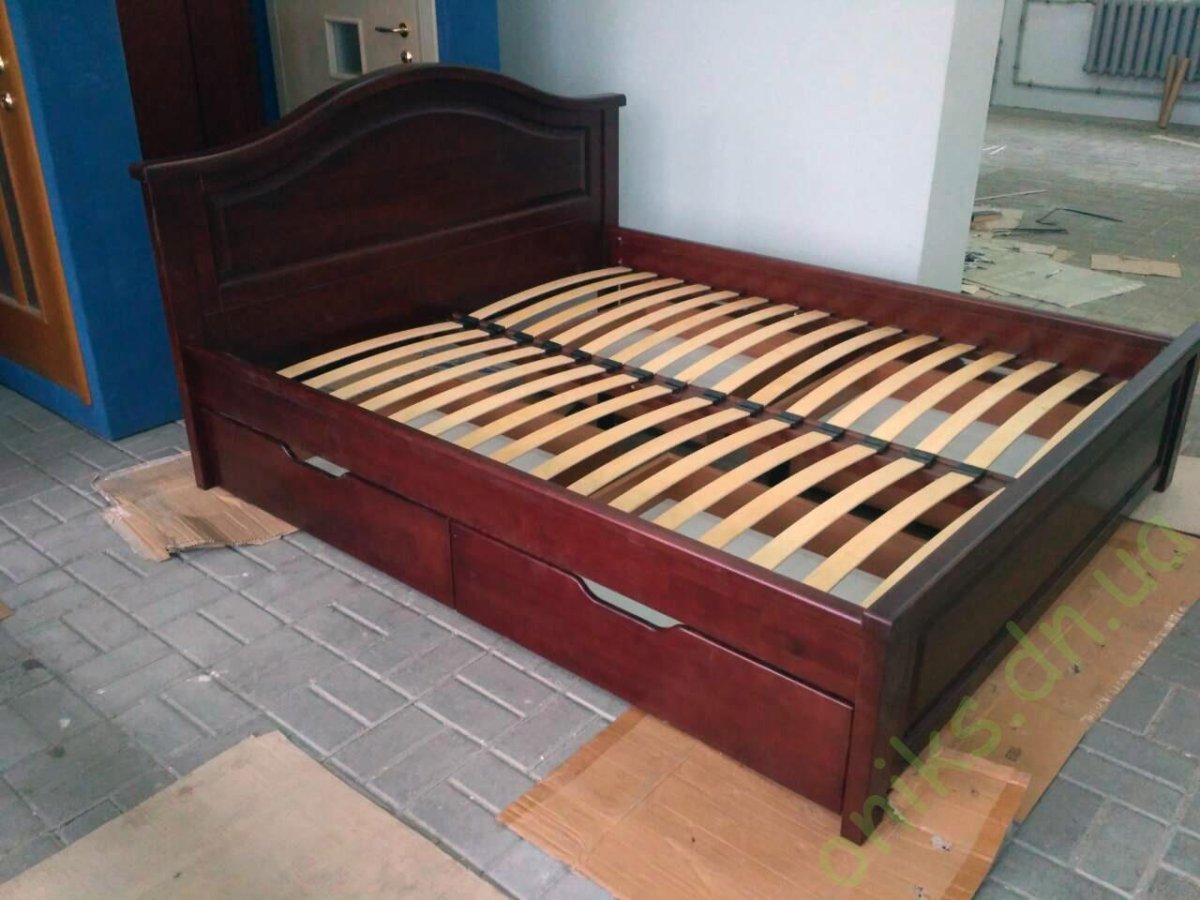 Дизайнерские кровати