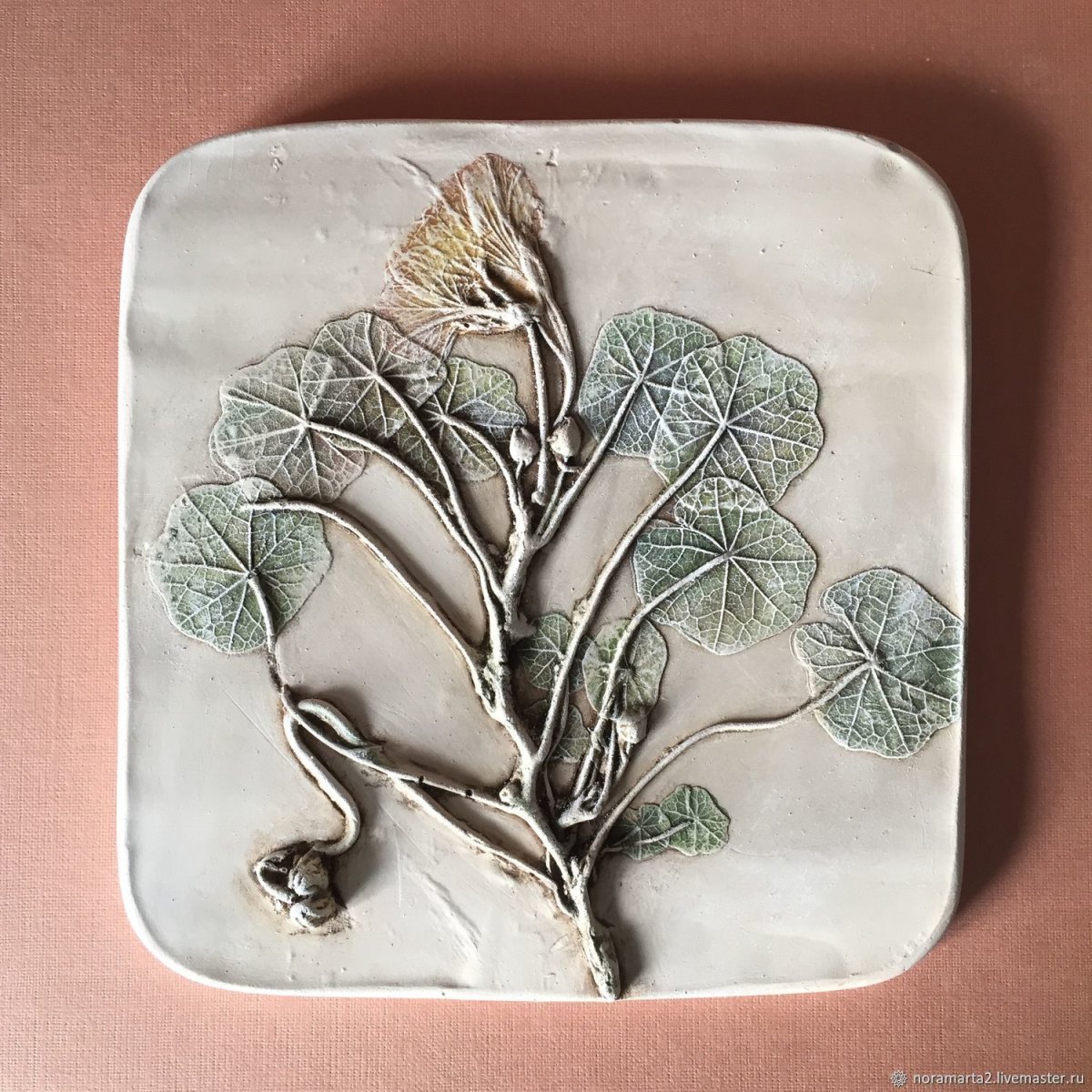 Ботанические барельефы Рейчел