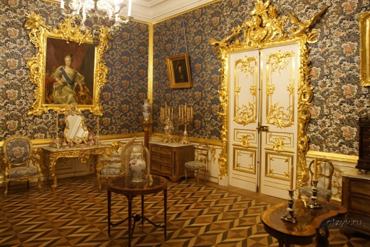 Кабинет Екатерины 2 в Петергоф
