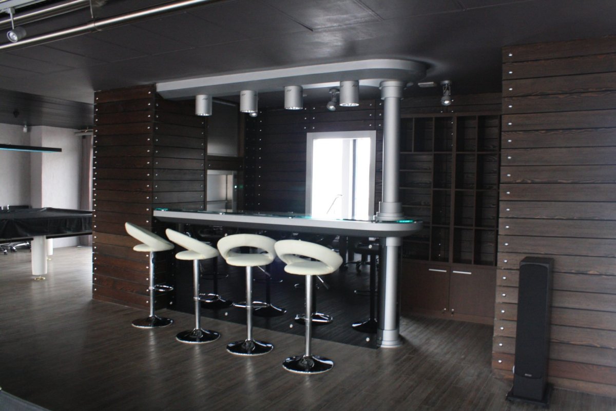 Полукруглая барная стойка