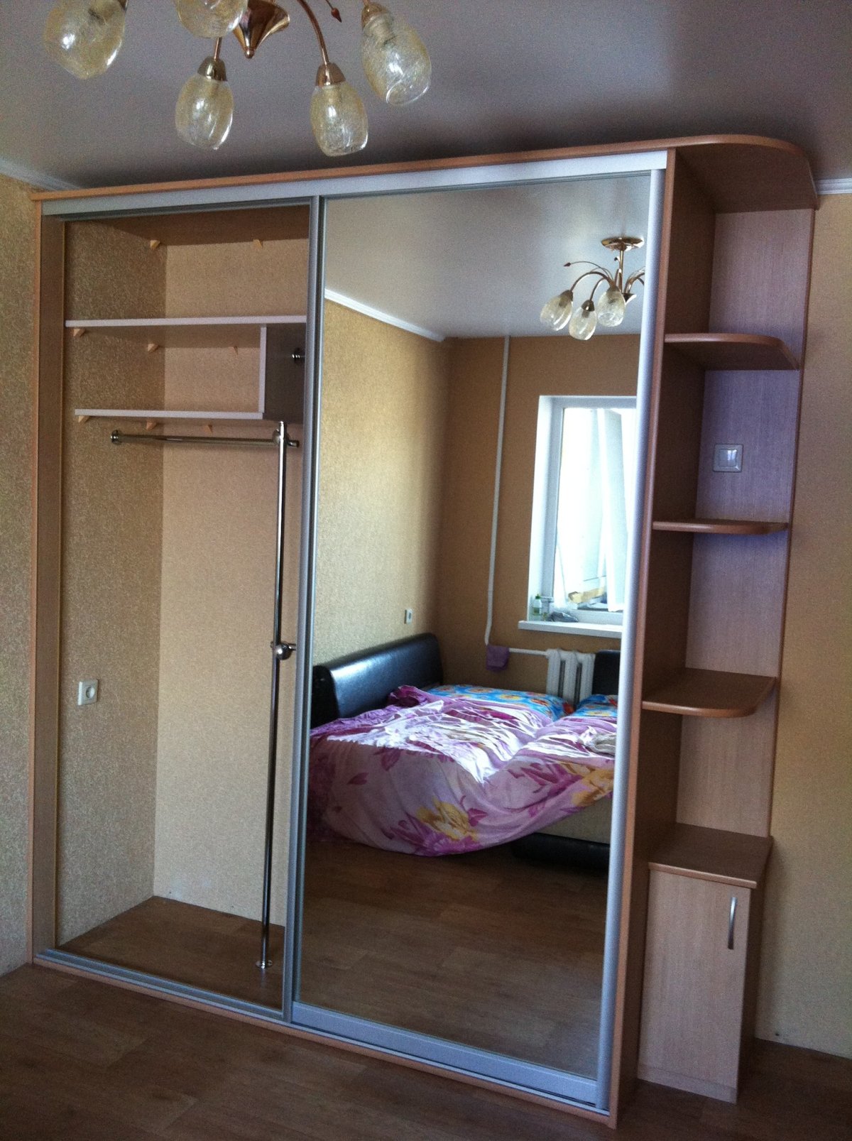 Угловой шкаф купе