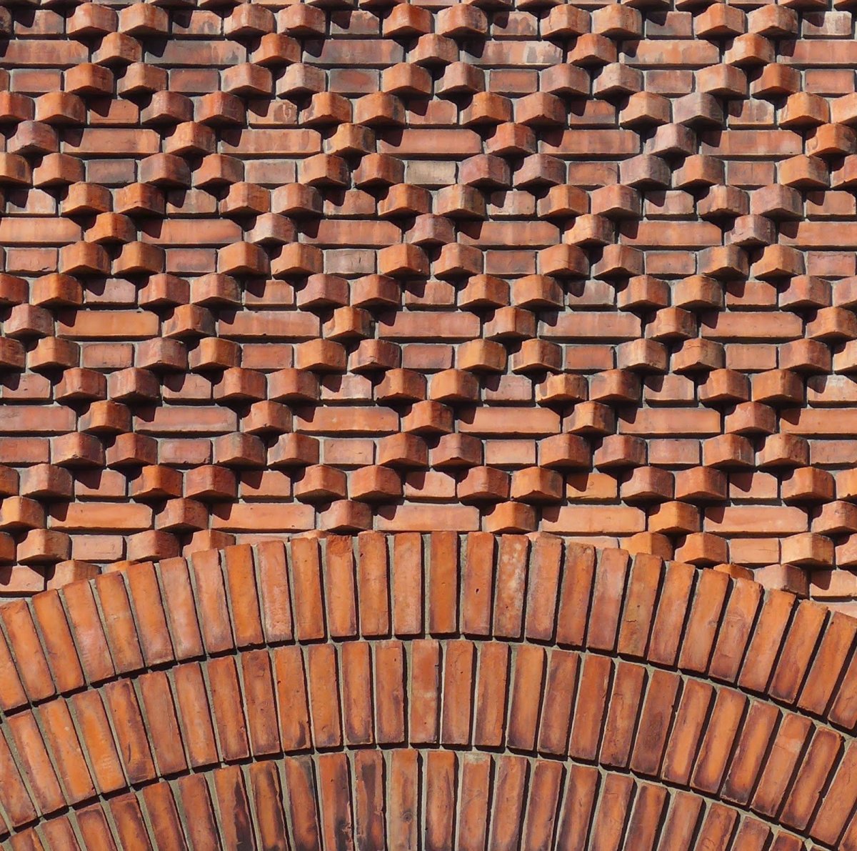 Фигурная кладка из кирпича