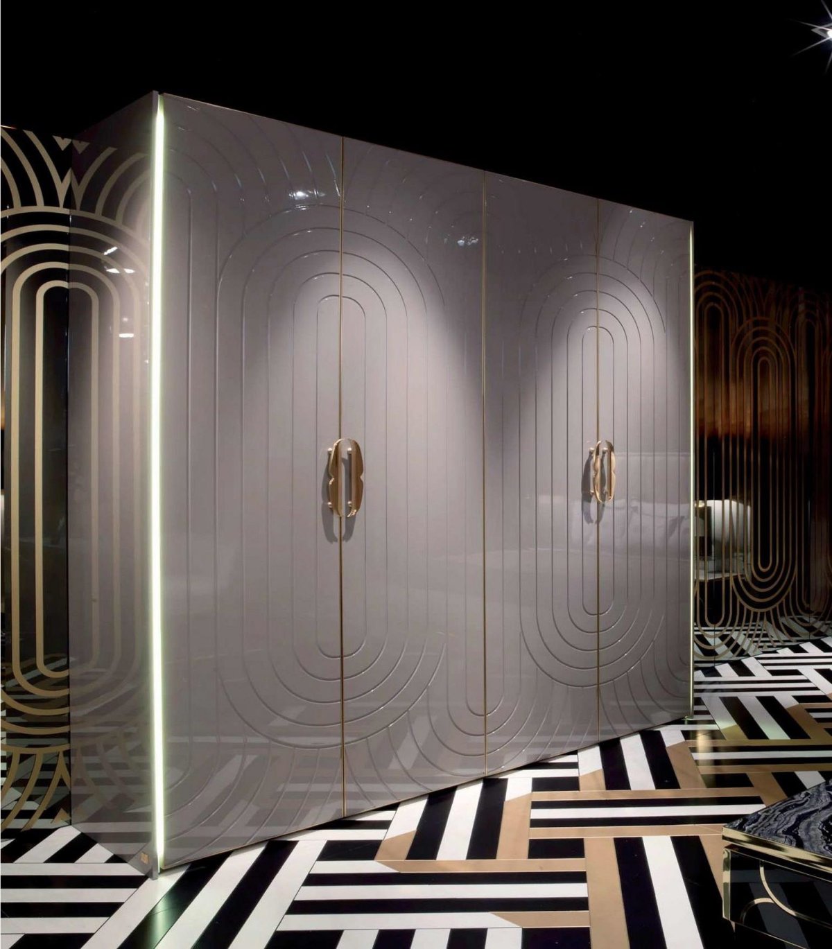 Шкаф Besana Drive battente Италия