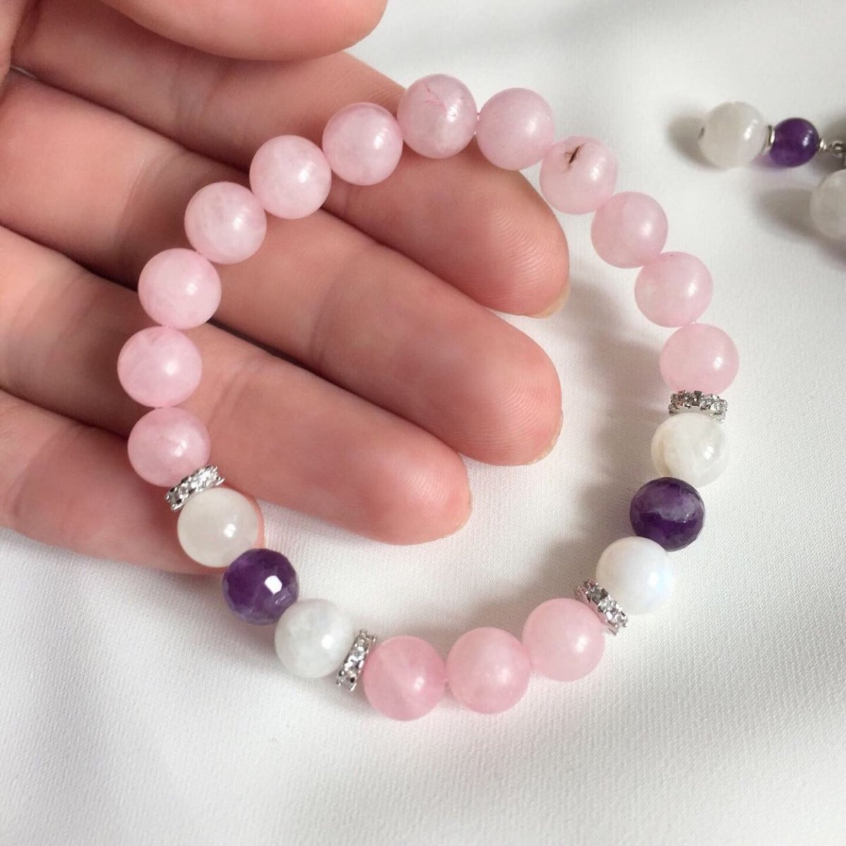 Розовый кварц в интерьере