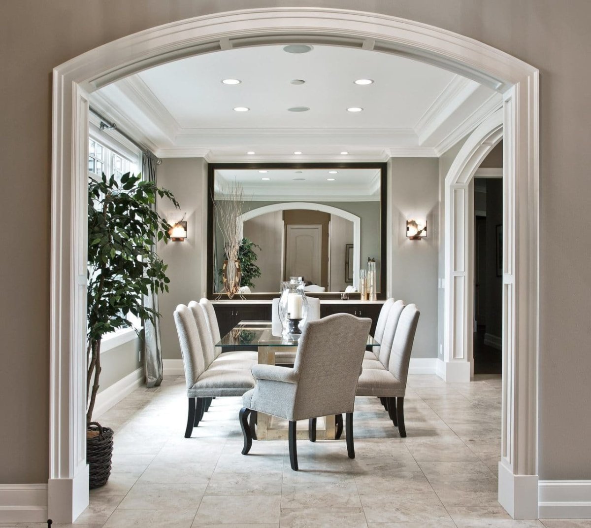 Дверной проем без двери