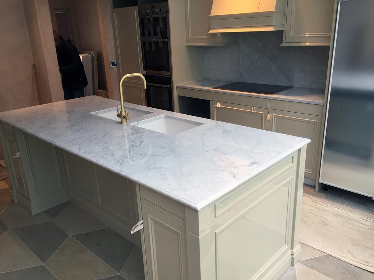 Мрамор Бьянко Каррара