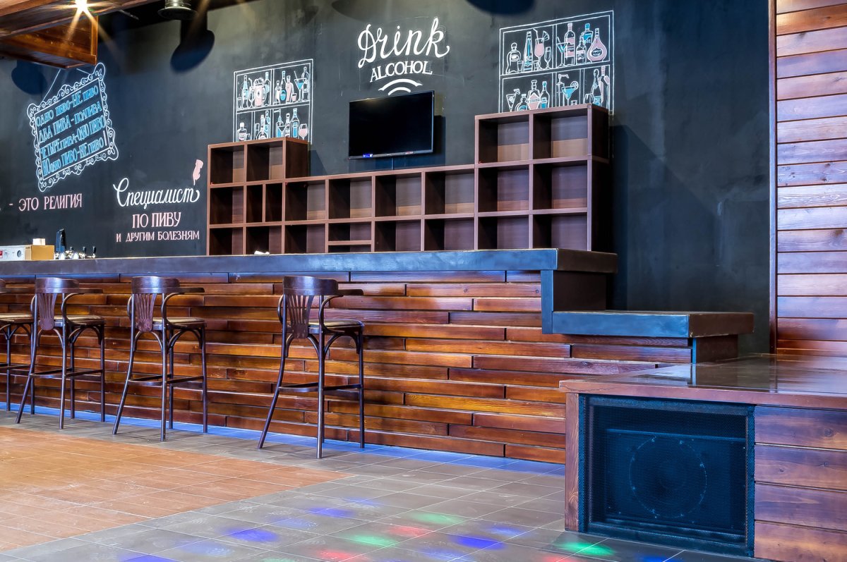 Барная стойка из бетона в стиле лофт