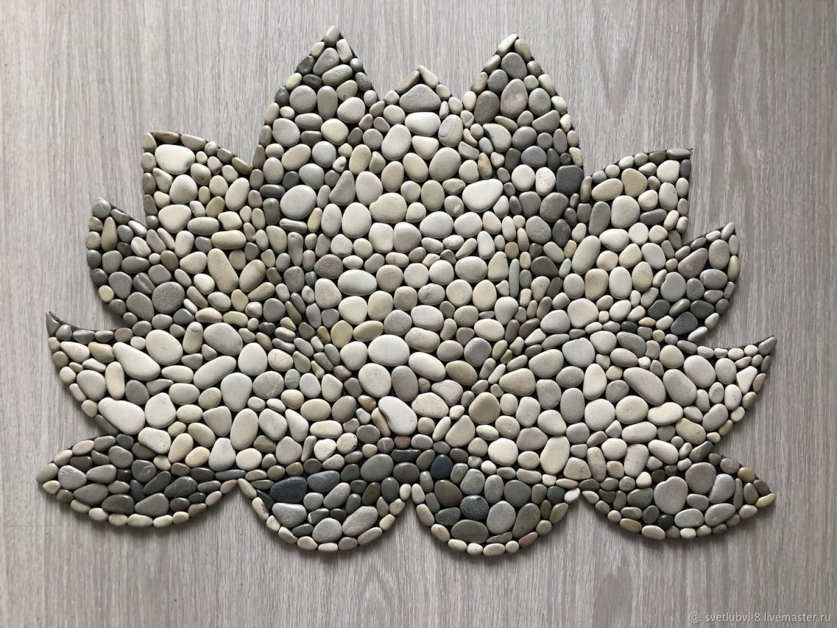 Панно из гальки