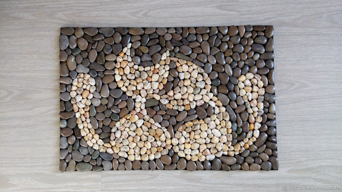 Панно из гальки