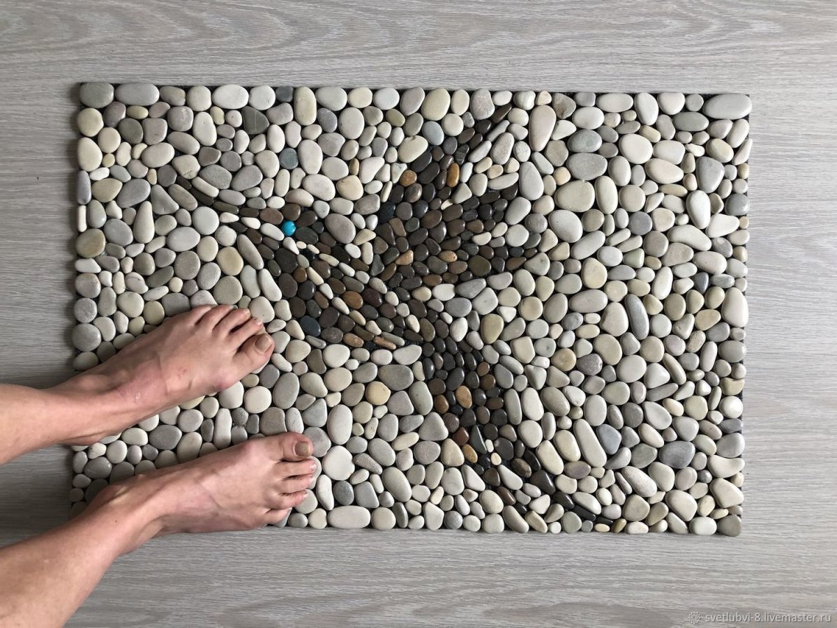 Панно из гальки