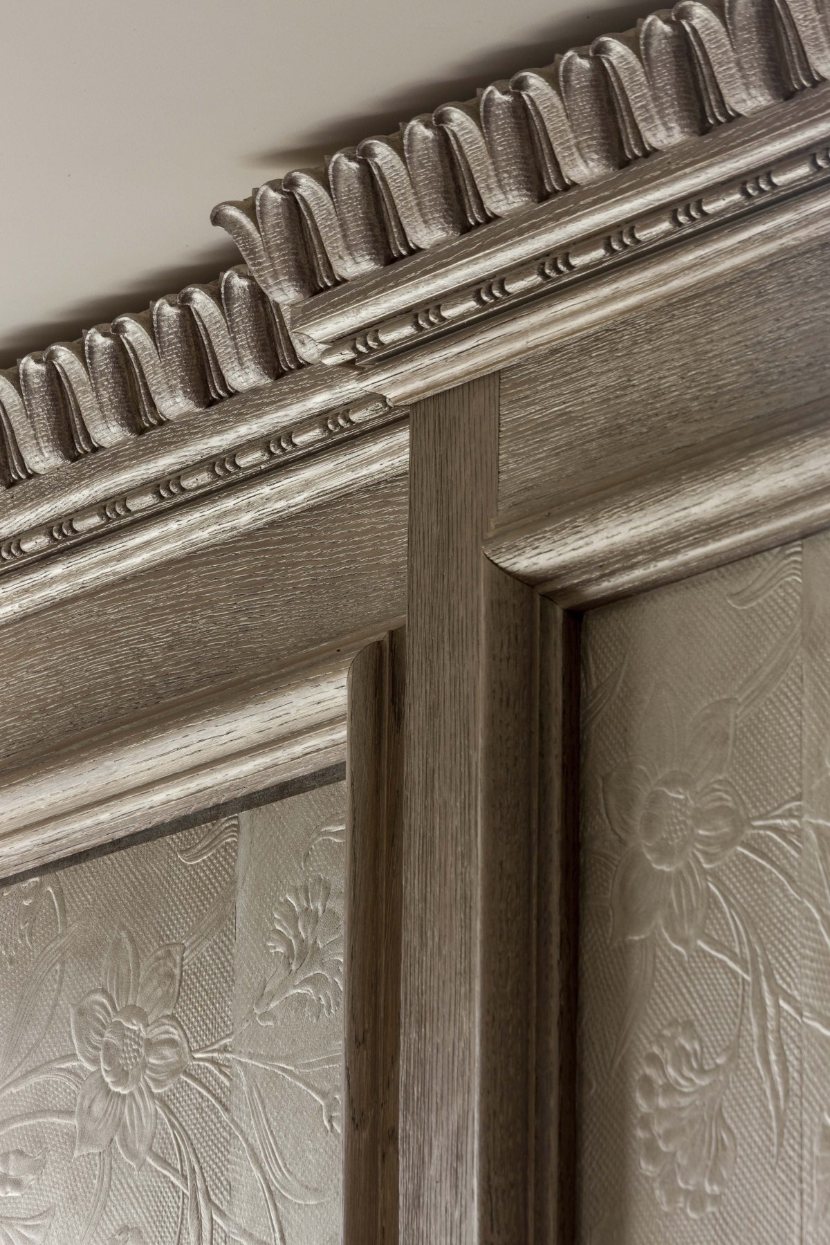 Молдинг деревянный