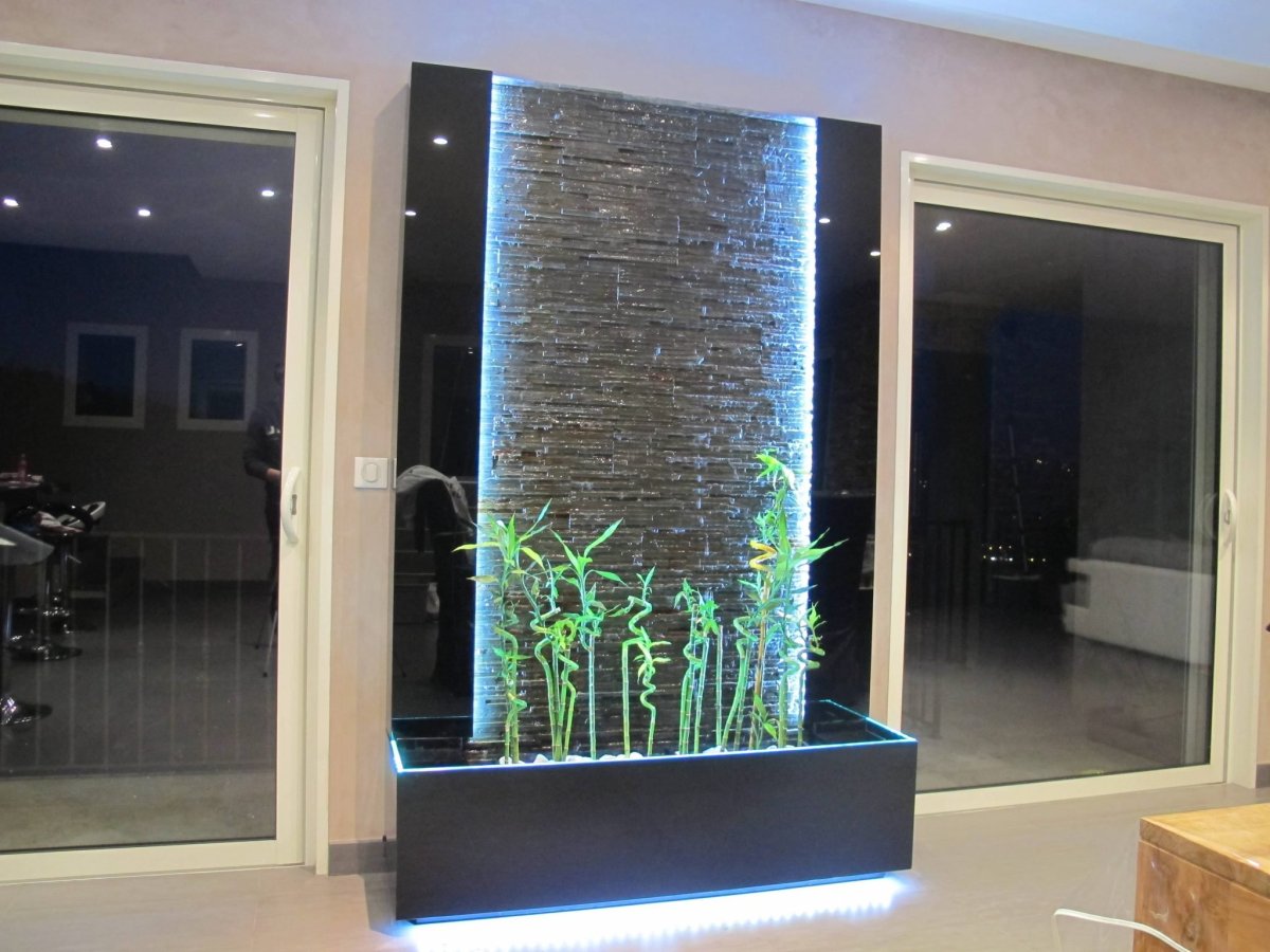 Водопад живопись на стене