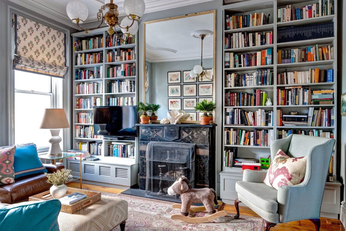 Полка для учебников