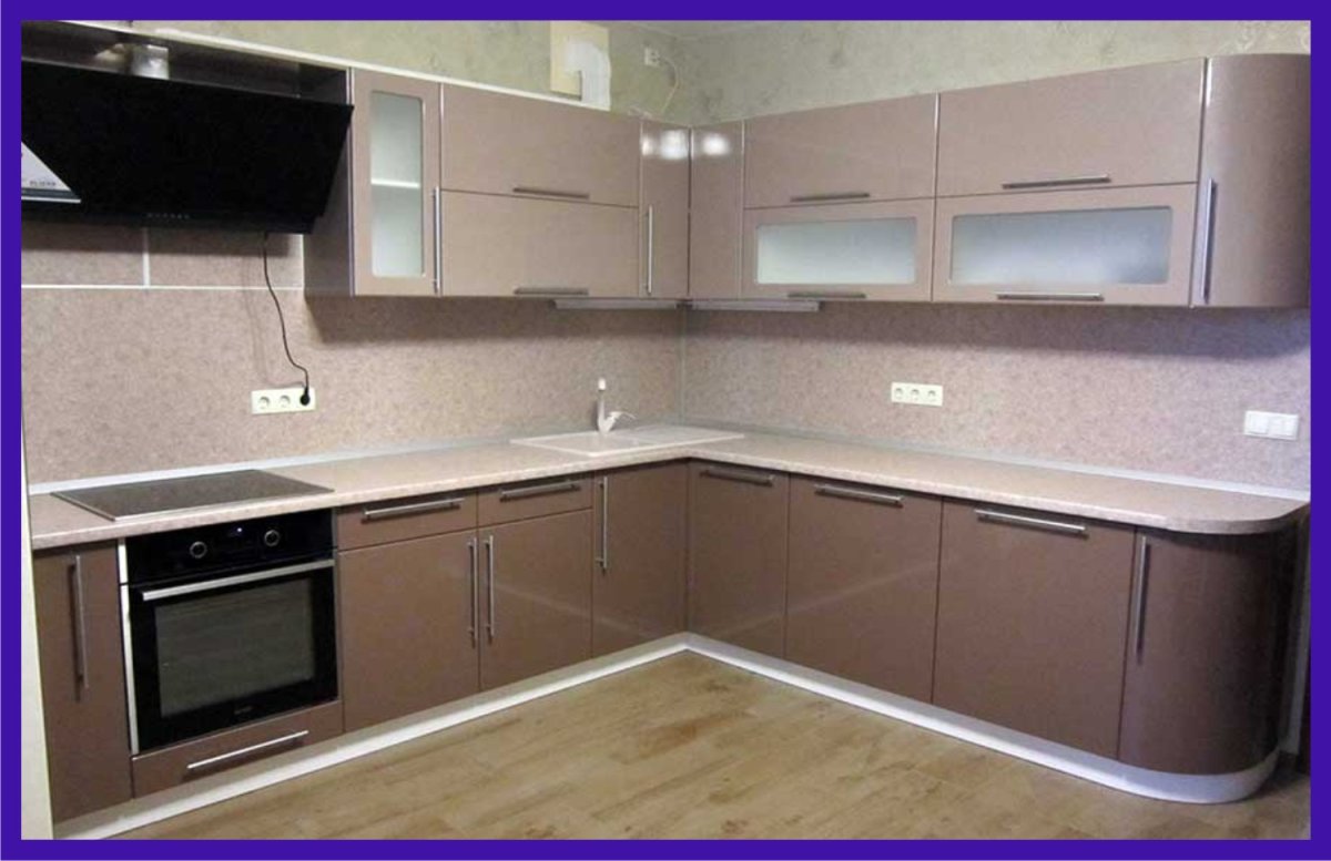 Бежевые кухни