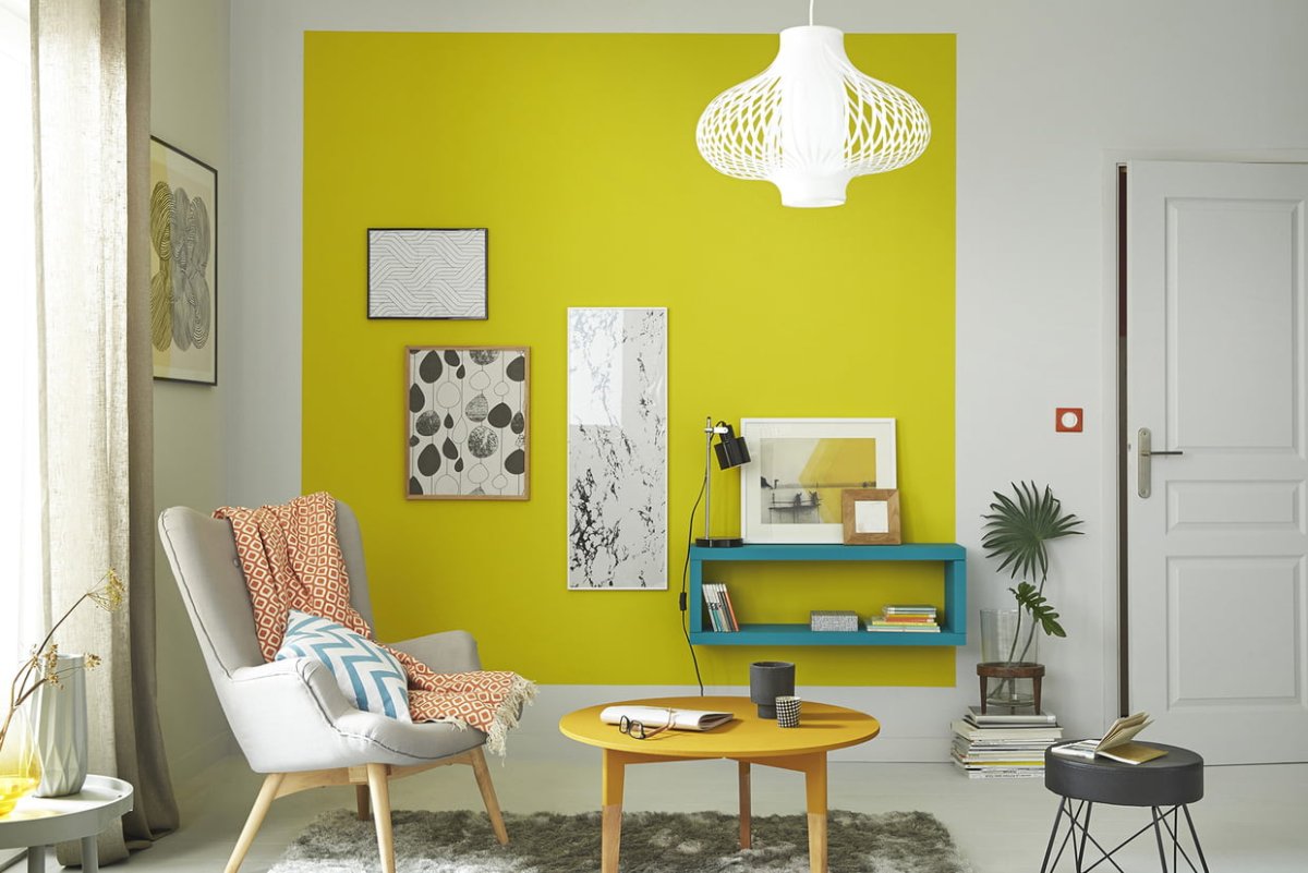 Желтый цвет в интерьере