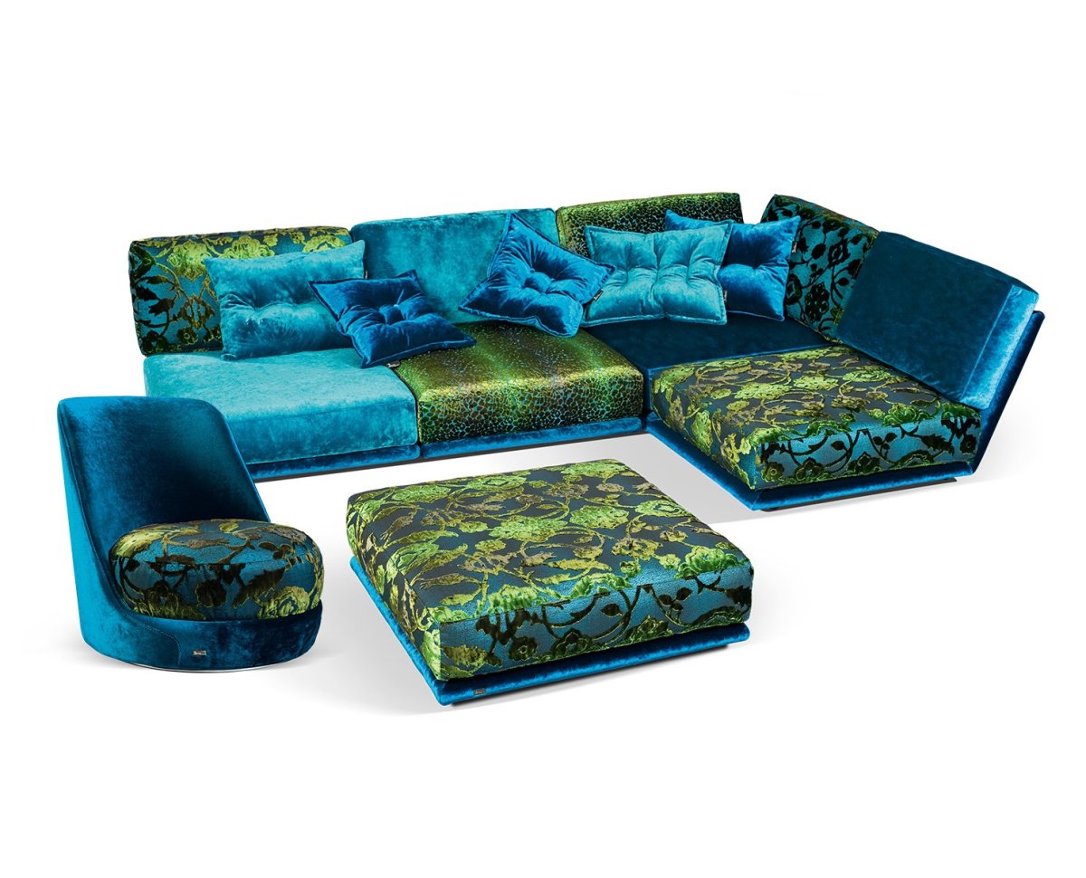 Изумрудно зеленый диван