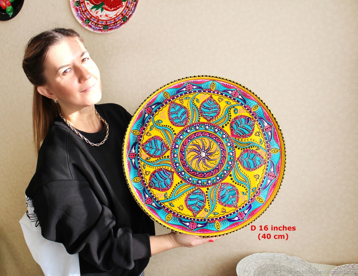 Мандала на стене