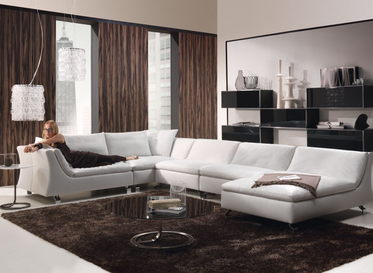 Большой диван