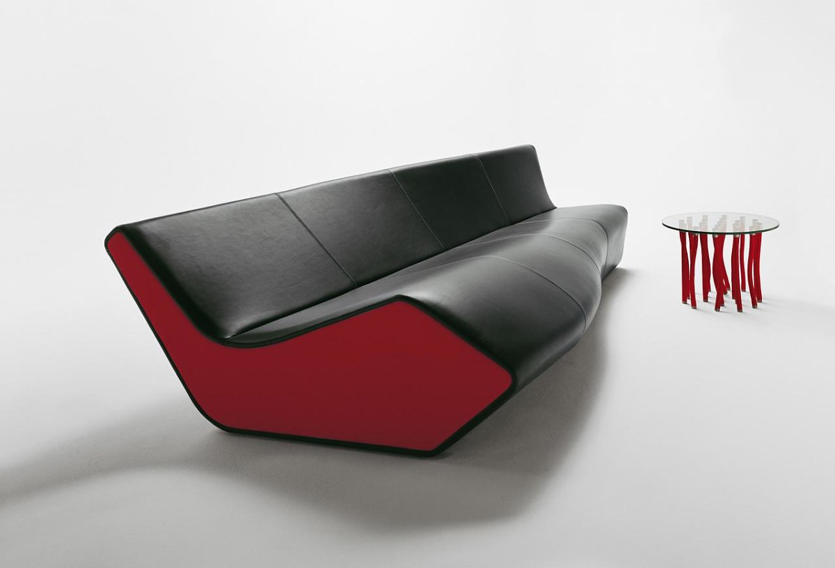 Диван итальянский современный яркий