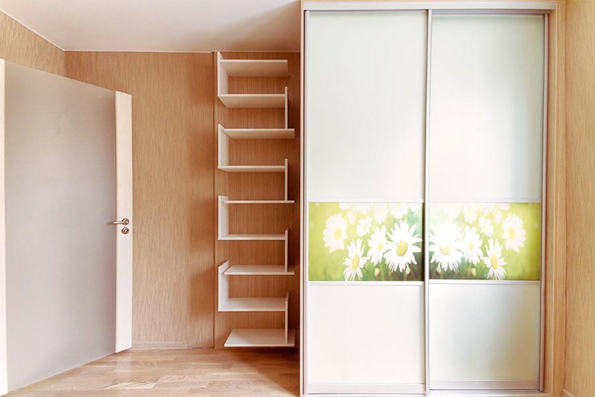 Шкаф для моделей