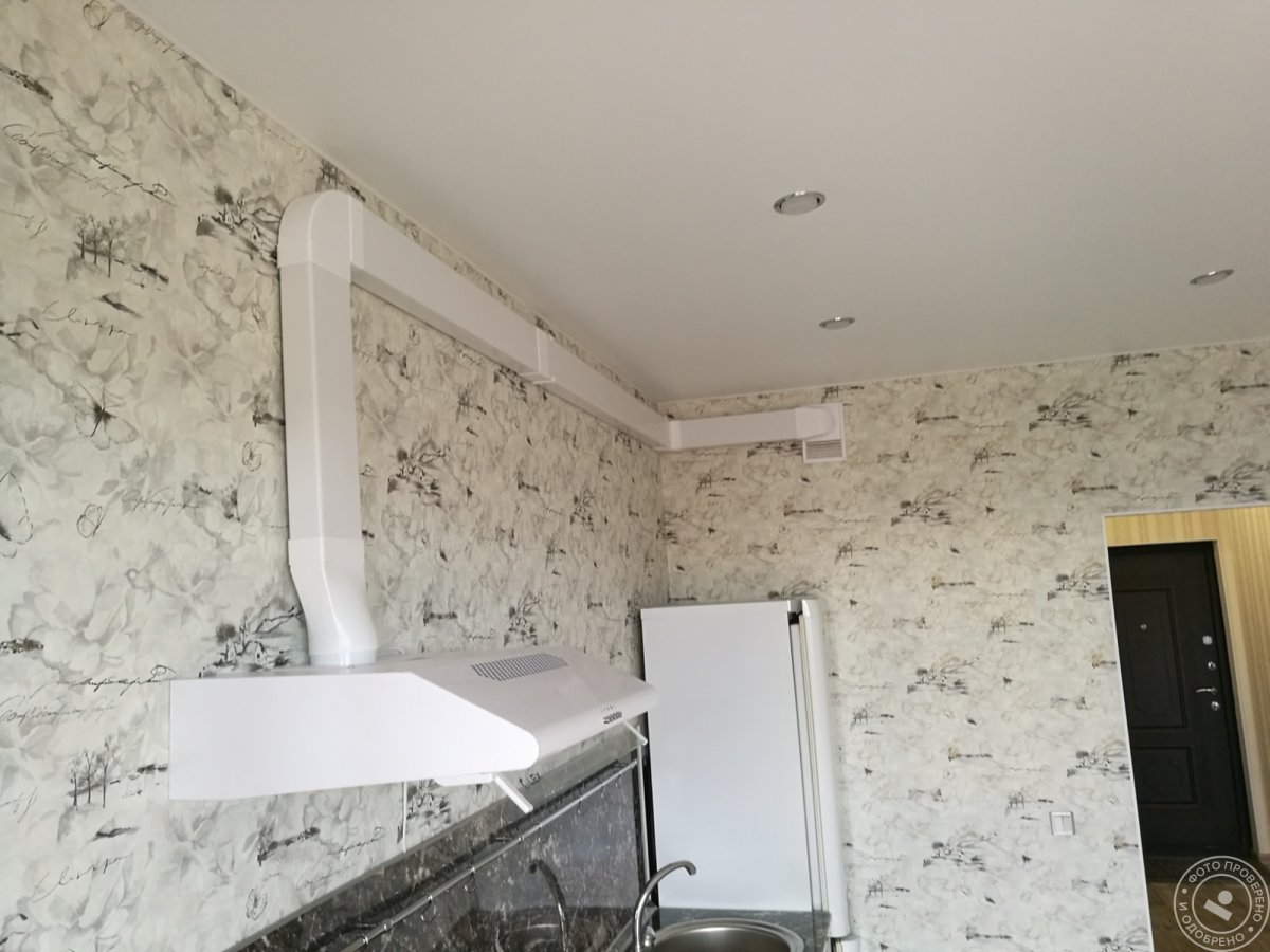 Витой воздуховод на кухне