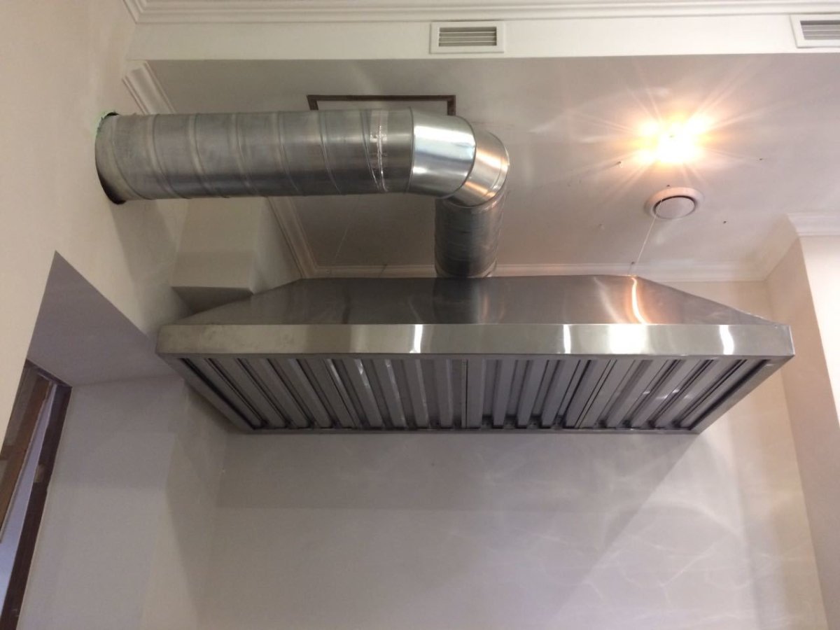 Крепление гибкого воздуховода