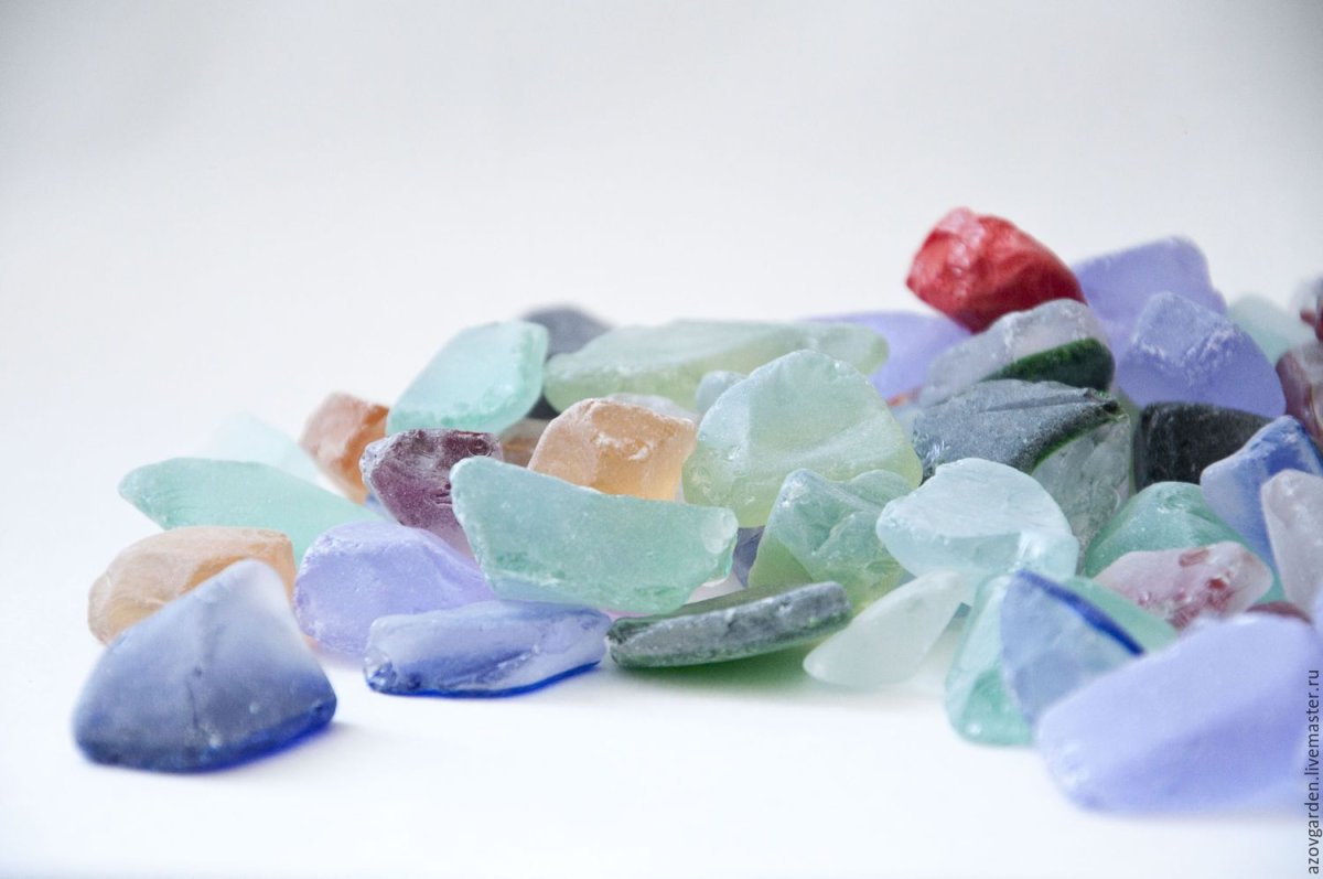 Стеклянные камни для декора