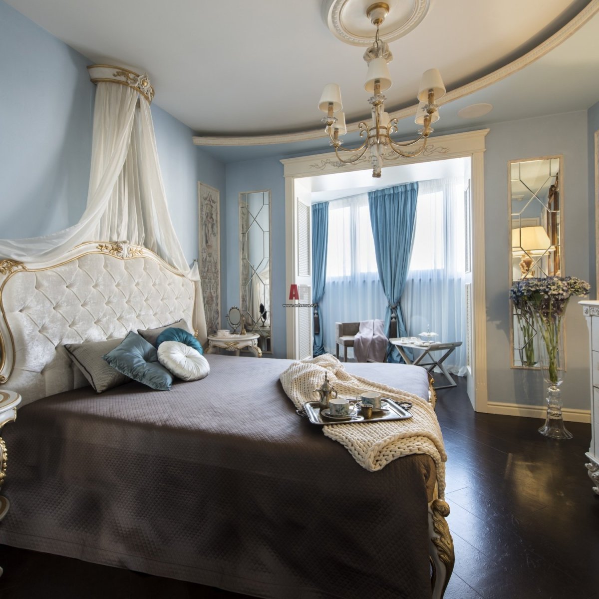 Туалетный столик Неоклассика в интерьере