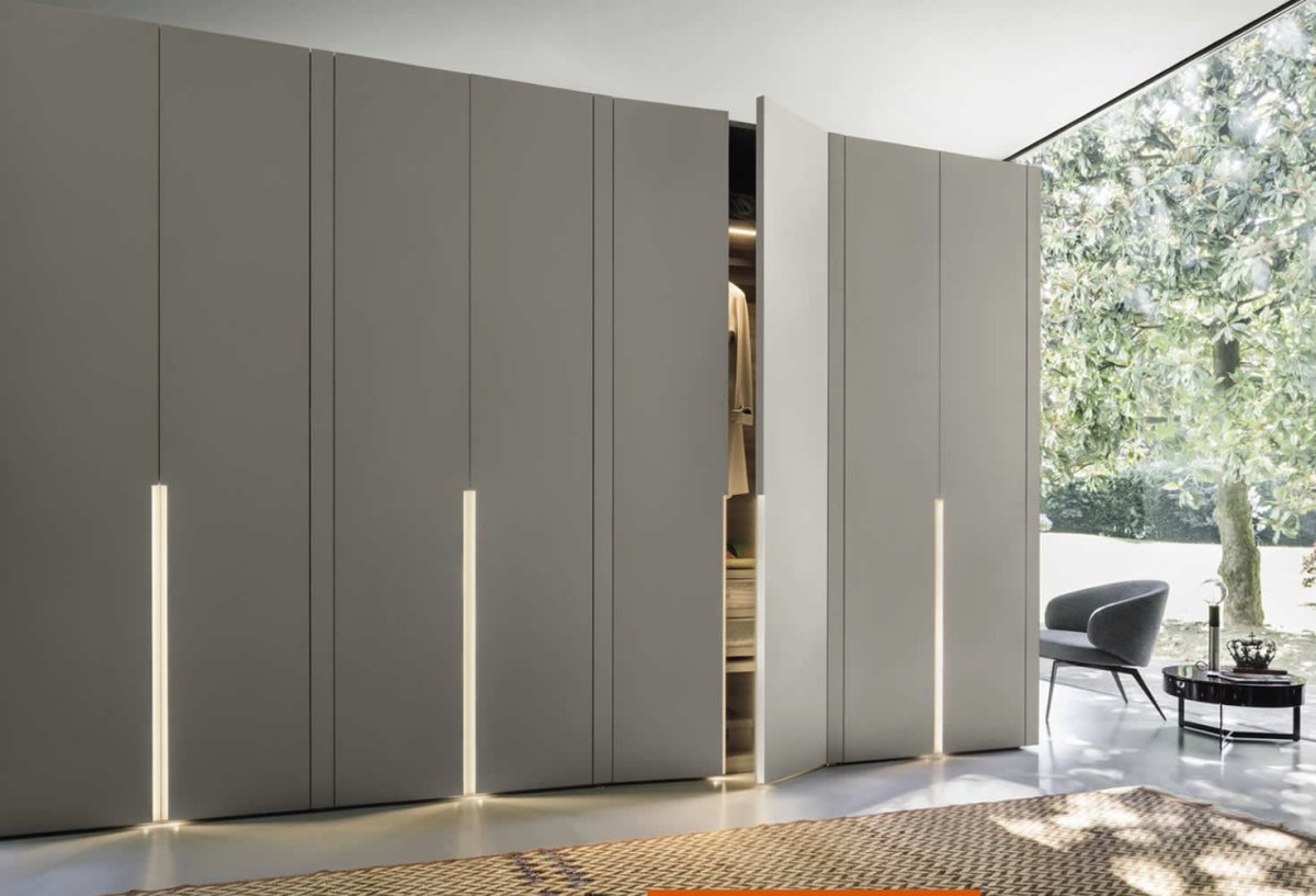 Италия распашные шкафы фабрика Lema