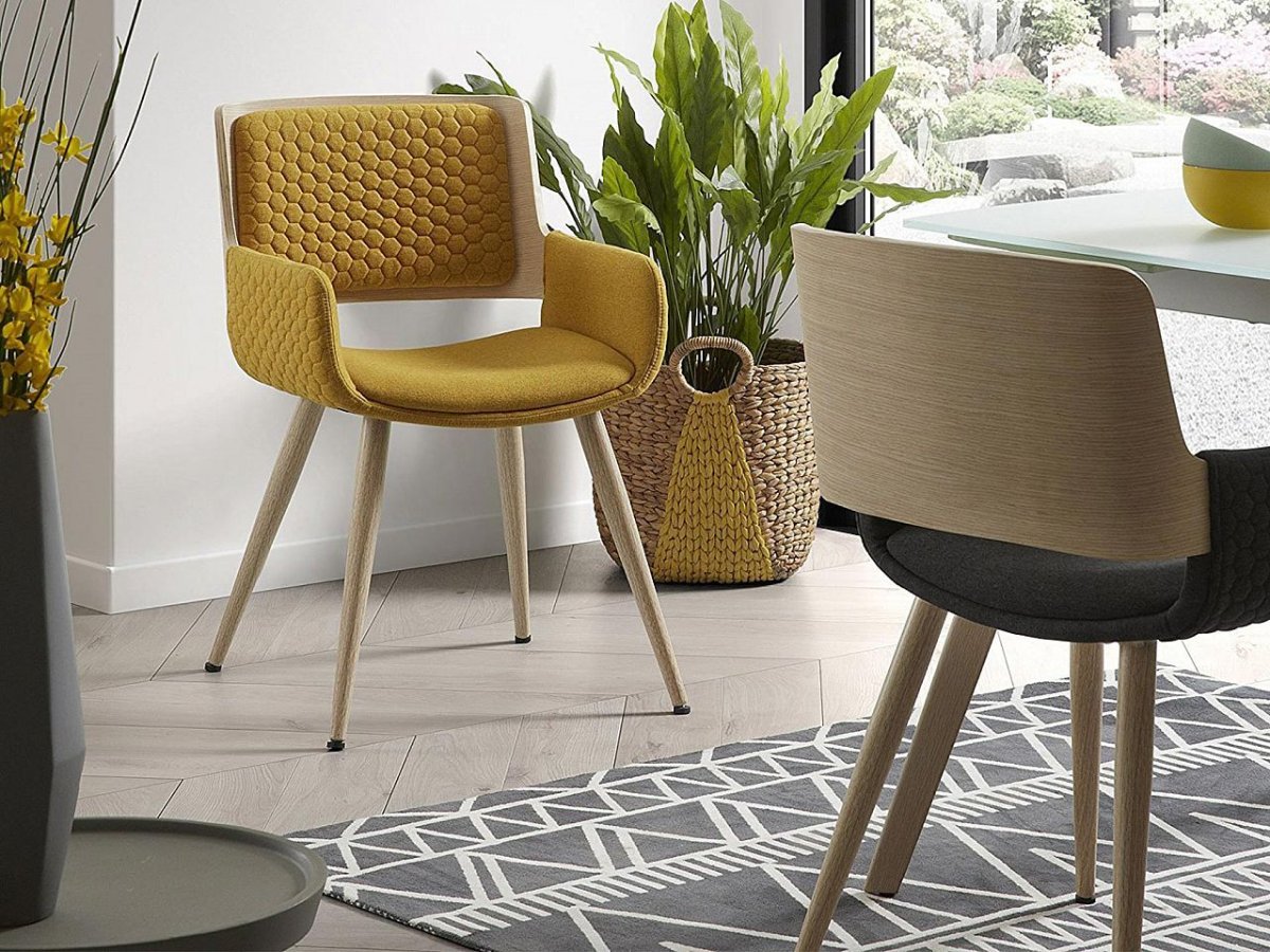 Желтый диван в интерьере