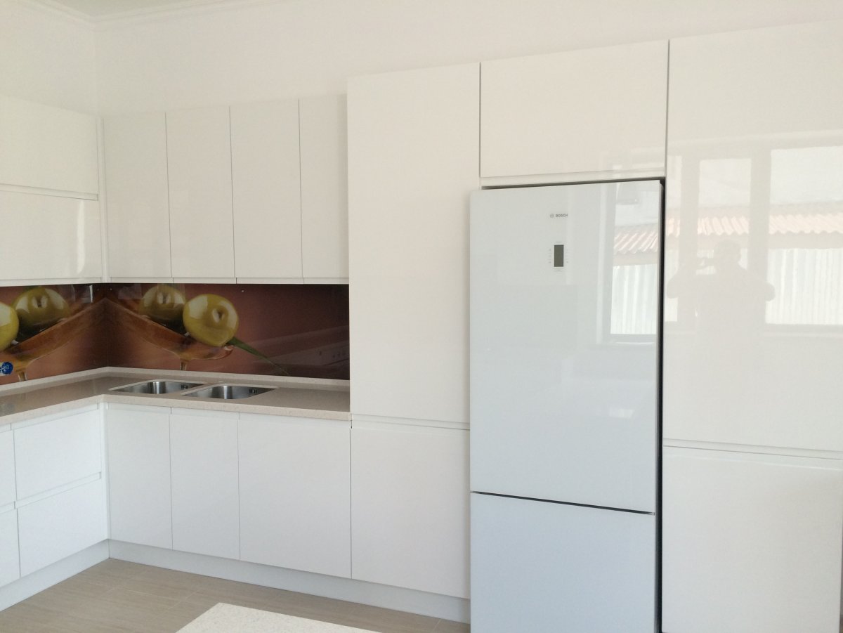 Кухонные фасады с интегрированными ручками