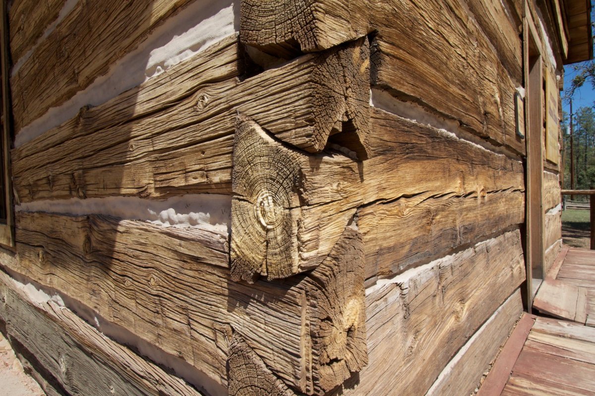 Полочки в баню из дерева