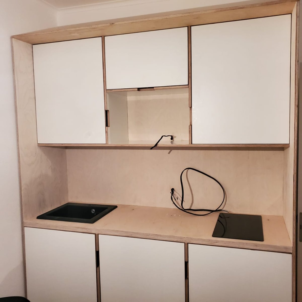 Кухня из ламинированной фанеры