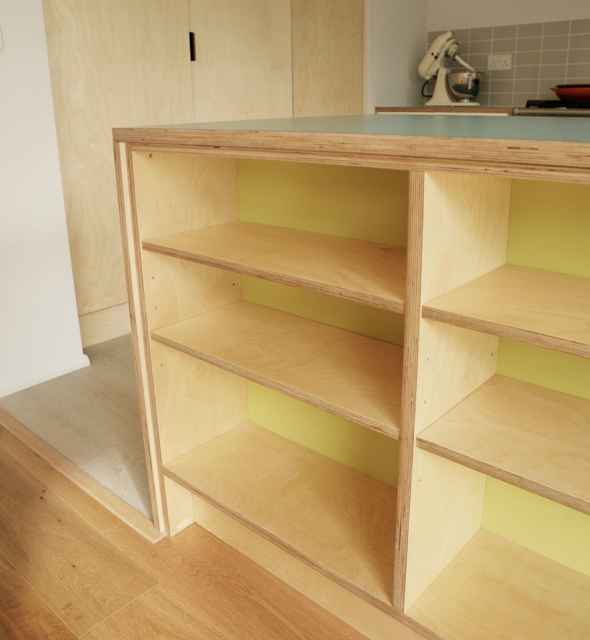 Кухня фанера