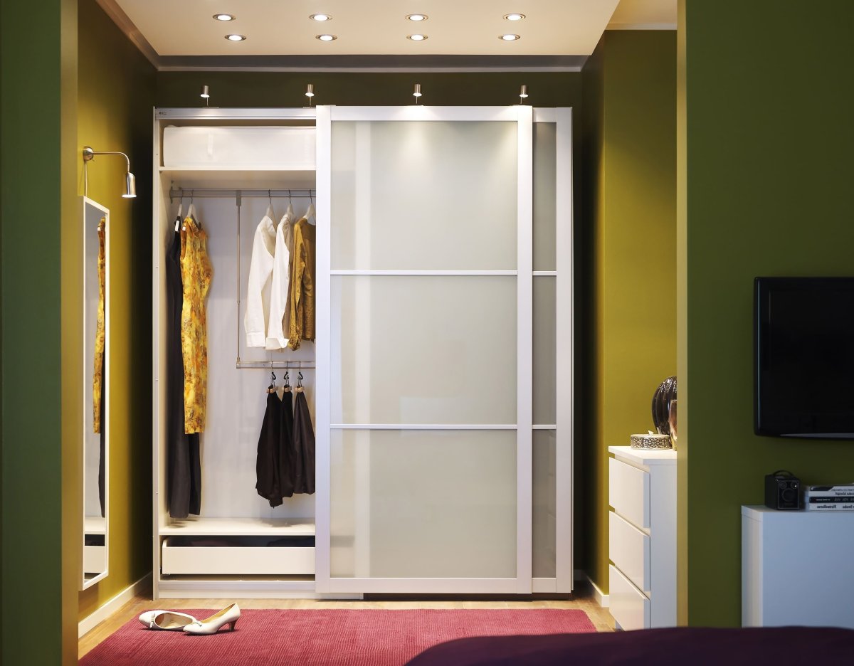 Встроенный гардероб в прихожую